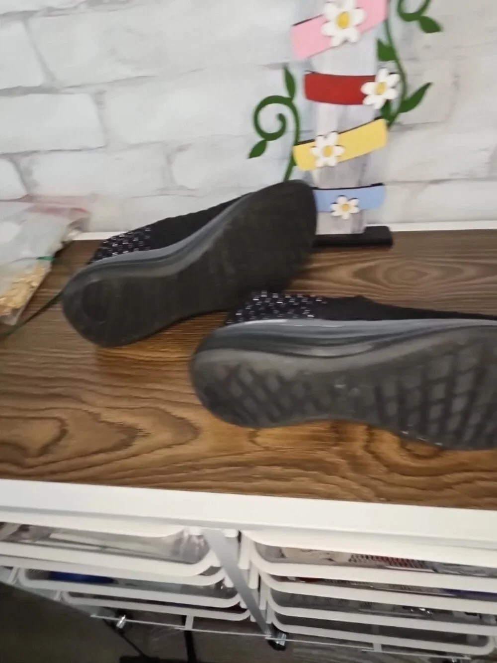 Skechers women's Canvas slip on sneakers air cooled memory foam black size 9